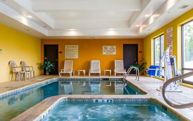 Comfort Suites Waycross