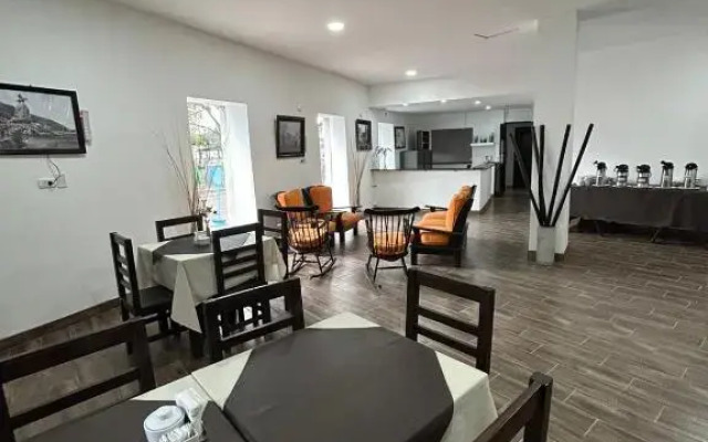 Hotel 20 De Febrero