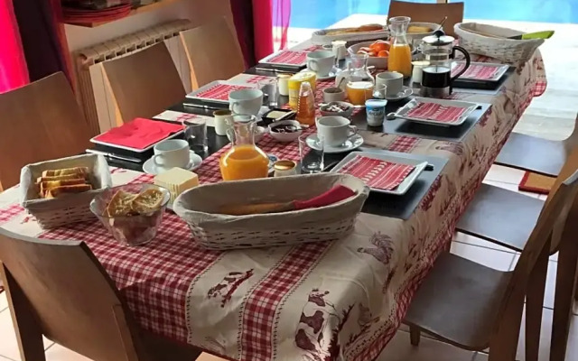 Les Yeux Bleus Bed & Breakfast