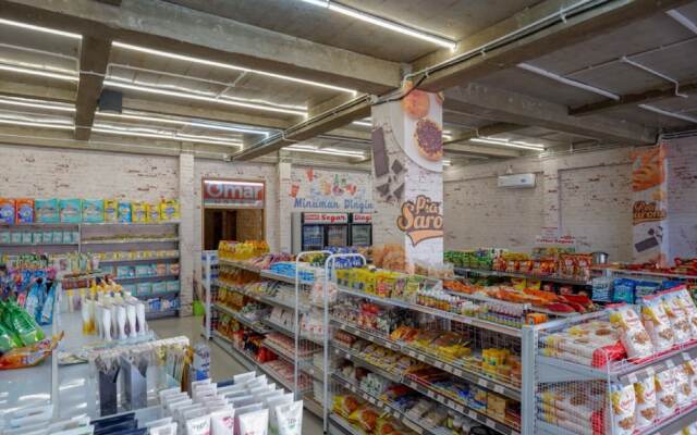 Omar Hotel by Reddoorz