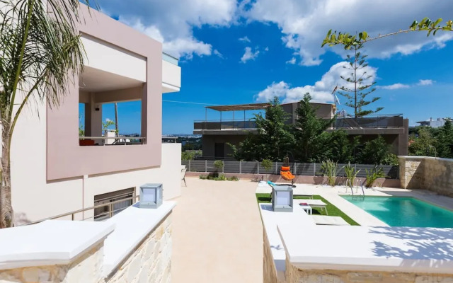 Peris Villa
