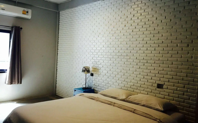 Nokhook House Trang - Hostel