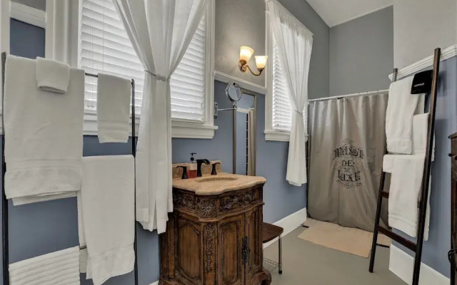 The Holekamp House Bed & Breakfast