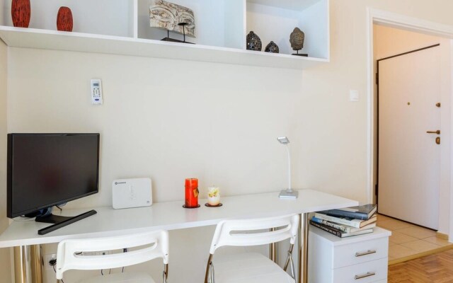 Charmy Petit 1 Bedroom Flat in Athens