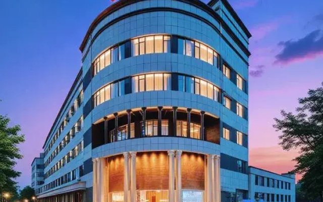 Hua Yi Hotel