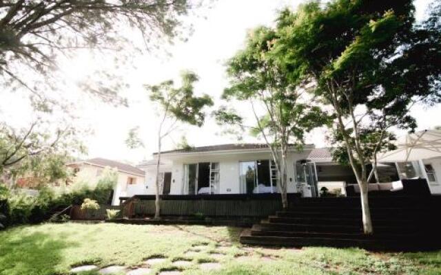 Leopard Tree Bed & Breakfast