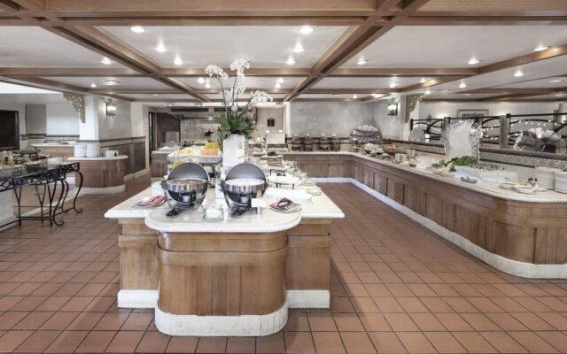 Dorsett Grand Subang