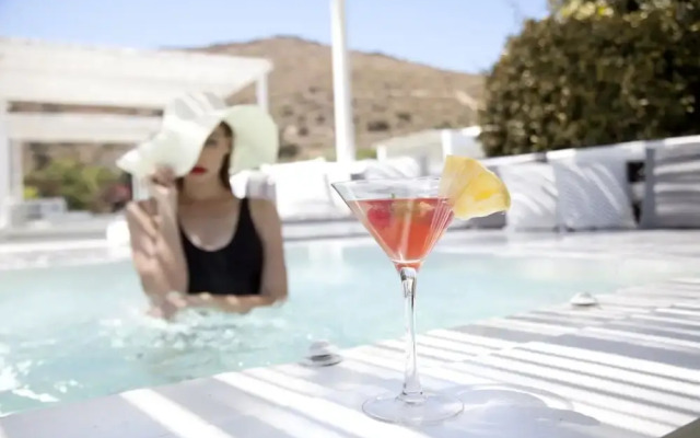 OW Andros - Luxury Suites