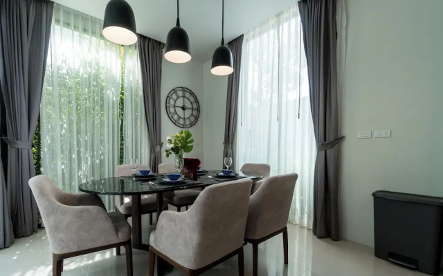 Panora Villa 8112 By Villacarte