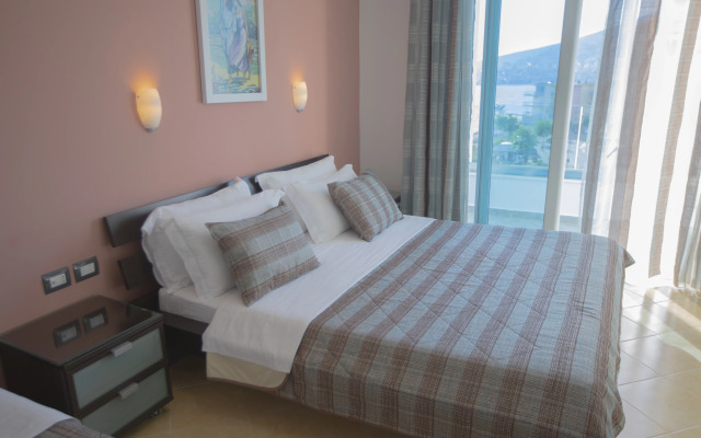 Hotel Oasis