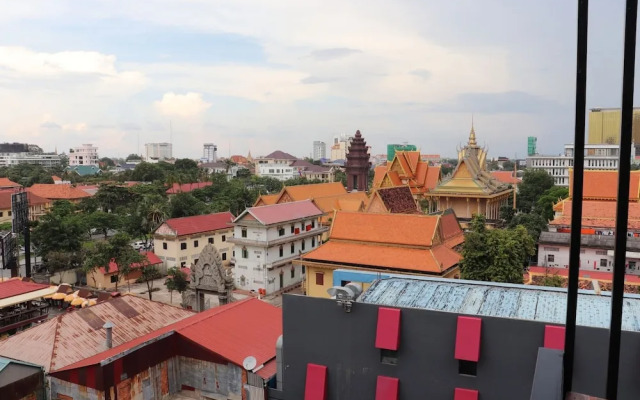 CHECK inn Phnom Penh BKK 1