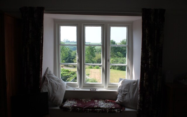 Lowerfield House