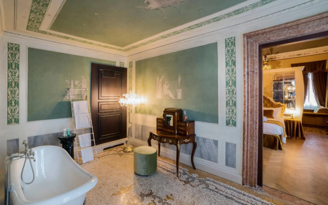 Hotel Nani Mocenigo Palace