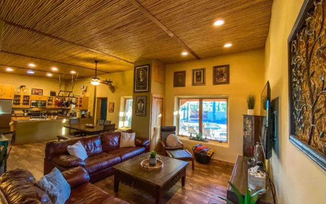 La Puerta Azul- Stunning Desert Retreat; Pool/Spa