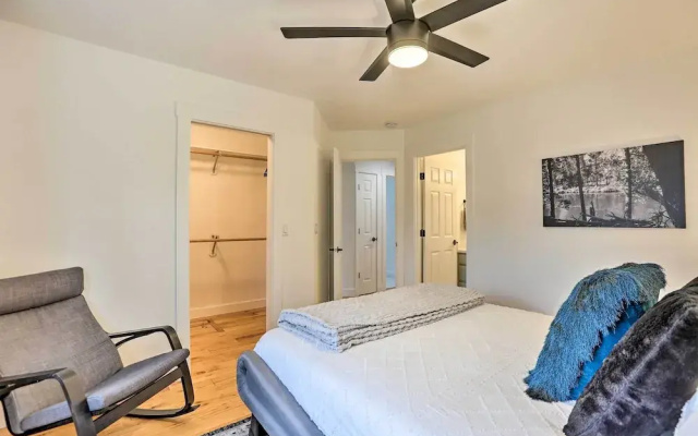 Pet-friendly Bend Home w/ Hot Tub & Patio!