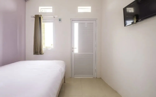 Griya Jasmine Syariah by OYO Rooms