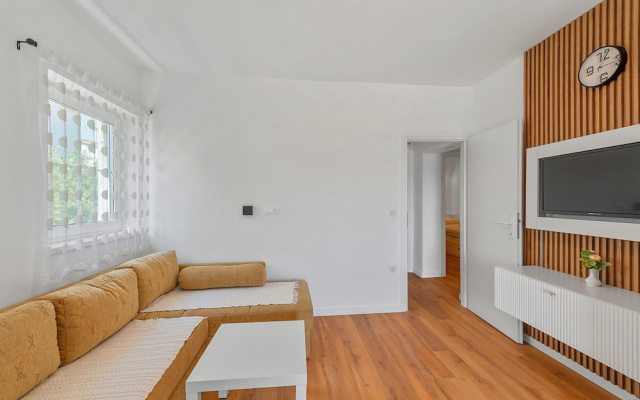 Superior Apartment Tania 4
