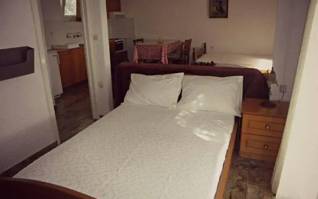 Studios Crete