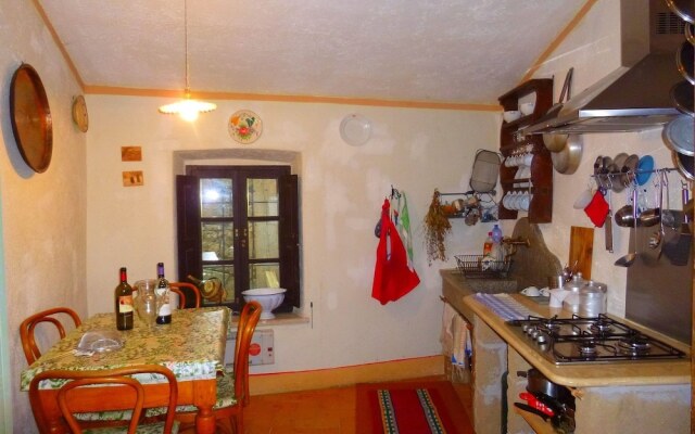 Lovely Holiday Home In Sorano Italy Near Forest