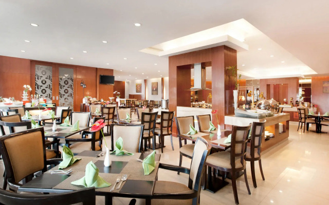 Hotel Santika Jemursari