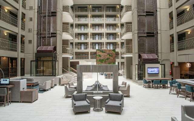 Embassy Suites by Hilton Chicago Schaumburg Woodfield