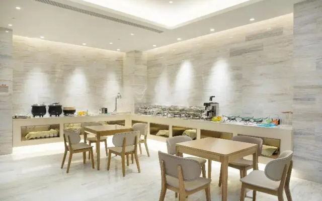 JI Hotel Shanghai Xinjiangwancheng Yingao Road