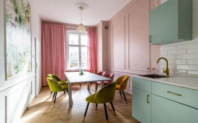 Old Town Centrum Residence Apartments (short term rental apartments near Poznań Old Marke Sqaure)