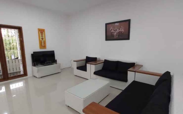 Villa Pesona Karang Hawu Pelabuhan Ratu – Guest Rooms – Cisolok