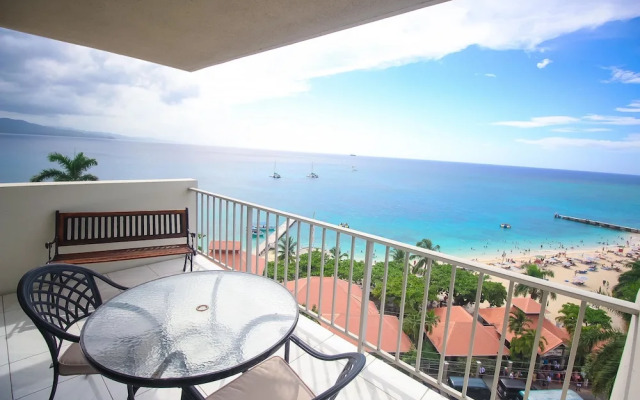 Irie Beach Studio