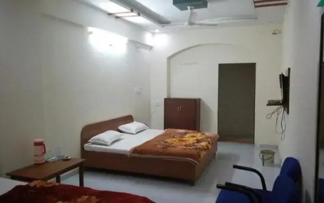 Hotel Chandra Palace