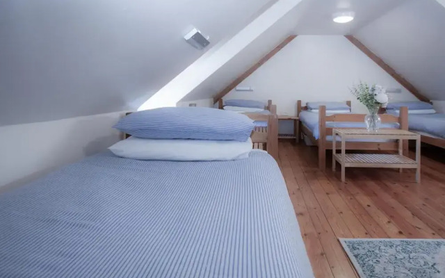Bunk House - 4 Bedroom - Llangenith