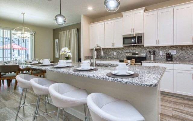 4712sh - Storey Lake 6 Bedroom Villa