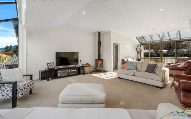 Central Queenstown Luxury Hideaway