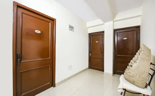 Fabhotel Ginger Grass