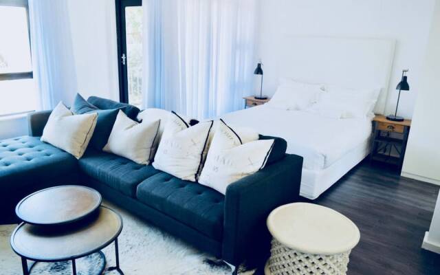 Studio Apartment in Green Point Cape Town