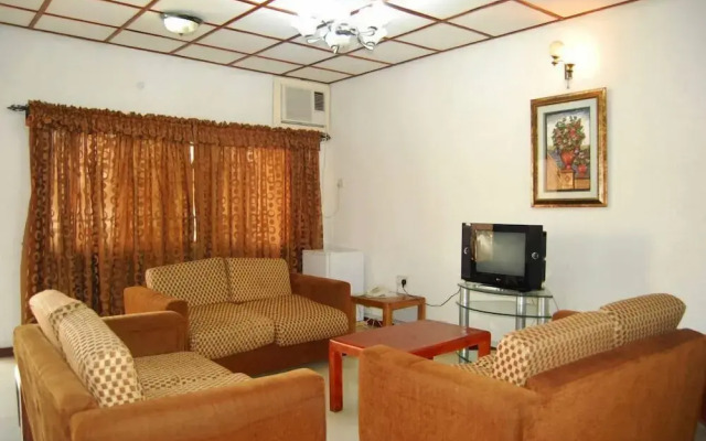 Piccadilly Suites and Luxury Apartment