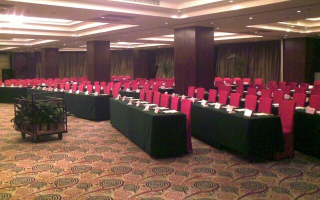 Jin Jiang Jin Feng Hotel