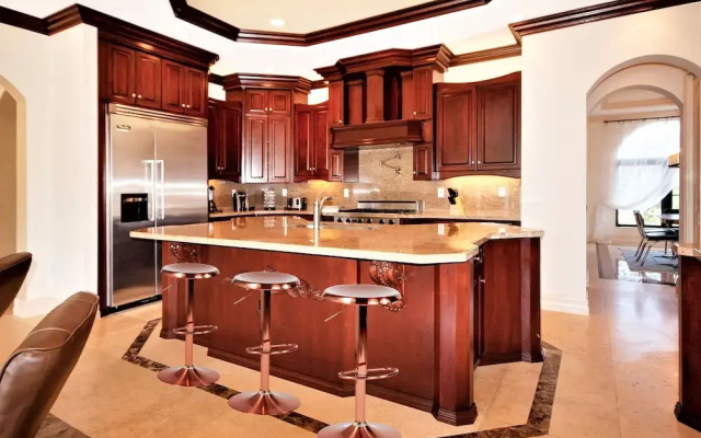 Chateau Paradiso Plantation Mansion villa