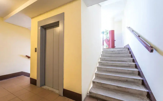 Апартаменты «Hello на Коломяжском 36»