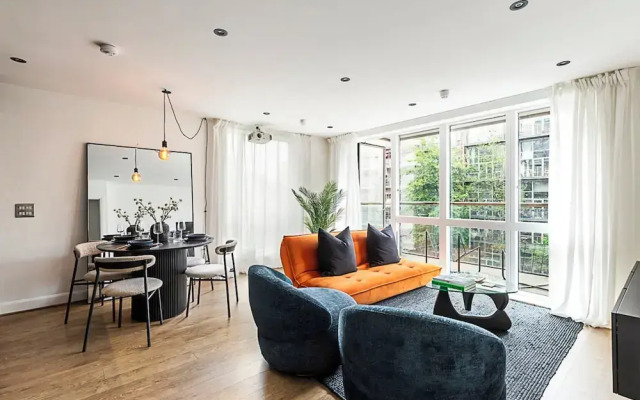 Stylish and Sleek East London Retreat