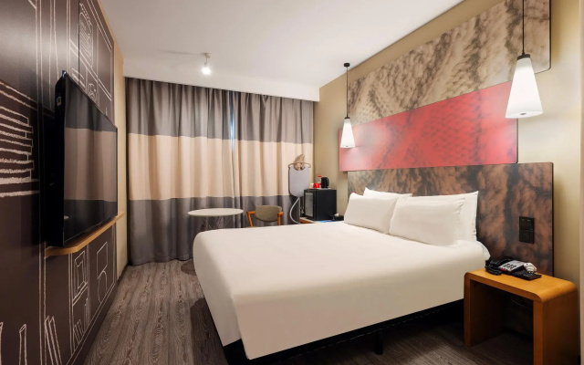 ibis Shanghai Lianyang