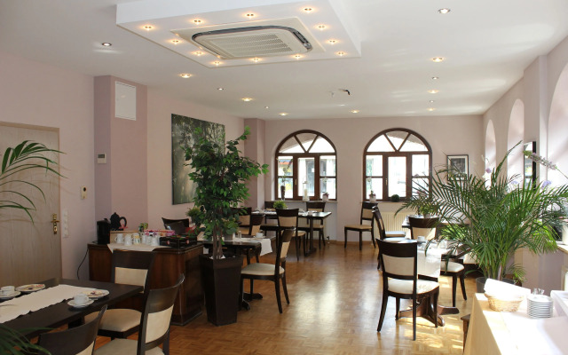 Hotel-Gasthof Weißes Roß