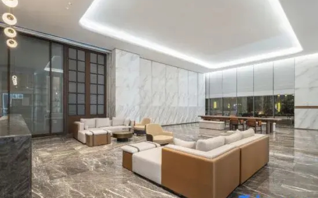 Yuehua Jinpu International Hotel (Pubei Aoyuan Plaza)