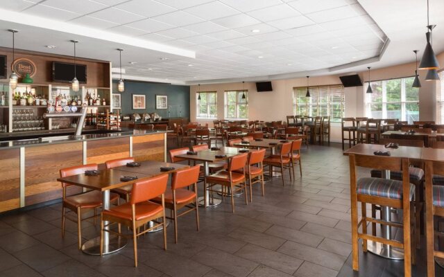 Four Points by Sheraton Surrey