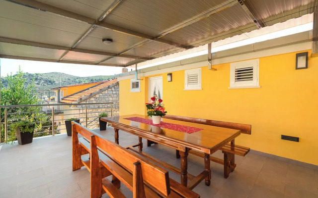 Fancy Apartments Dream