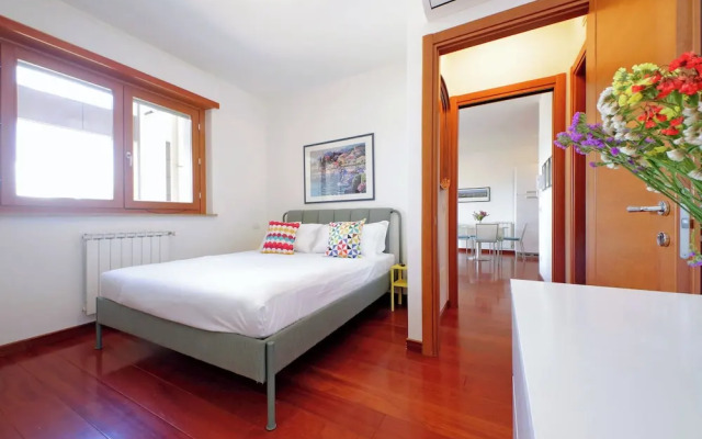 Modern Flat with terrace near Eataly