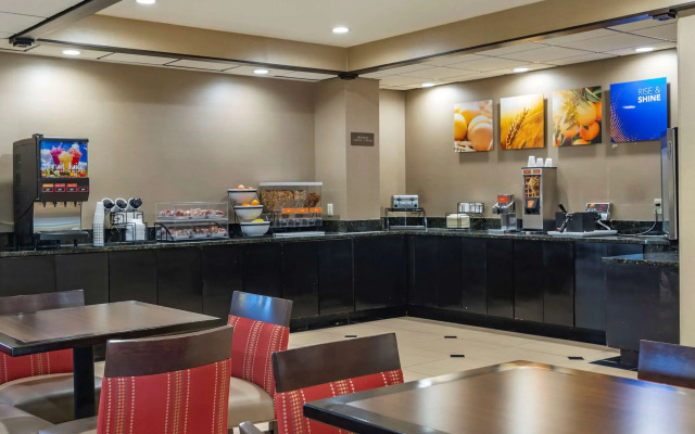 Comfort Inn Opelika - Auburn