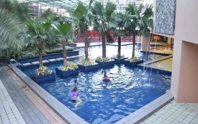Sunshine100 Studio+65'TV+POOl+Wifi30MBPS