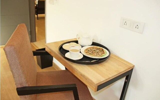Hotel Express INN, Panvel