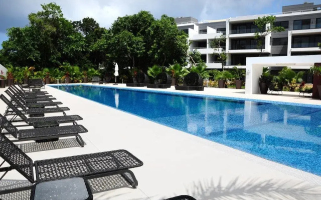 Pure All Suites at Nick Price Residences